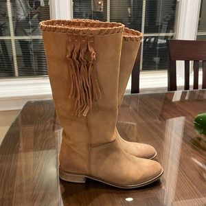 INTNG tan suede boots,